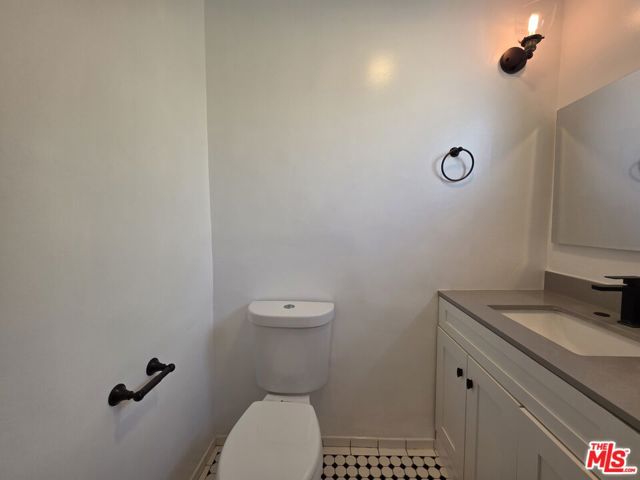 4822 Mascot Street, Los Angeles CA: https://media.crmls.org/mediaz/e4afd577-a20b-4729-b5ca-79e0625ad410.jpg