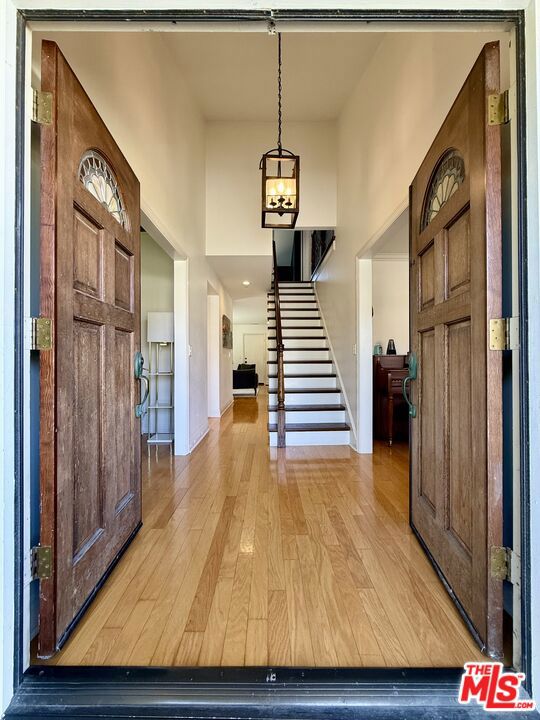 2008 Belmont Lane, Redondo Beach CA: https://media.crmls.org/mediaz/e4b02bfb-ce58-453b-ae7f-4c12a4c96dec.jpg
