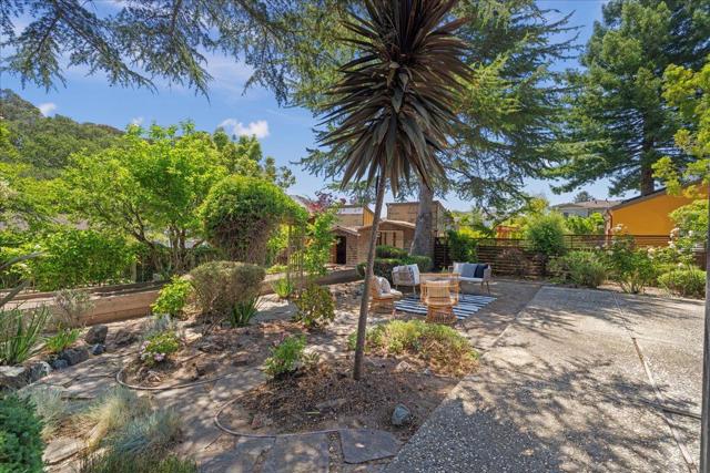 746 Western Drive, Santa Cruz CA: https://media.crmls.org/mediaz/e4b170ca-760f-42e8-a8da-7a166e99df97.jpg