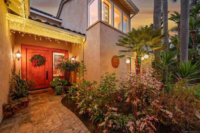 7215 Daffodil Pl, Carlsbad CA: https://media.crmls.org/mediaz/e4b1fa50-b2be-4d0b-af2e-c73271fa4634.jpg