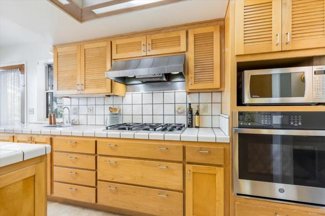 882 Maranta Avenue, Sunnyvale CA: https://media.crmls.org/mediaz/e4b2bc2e-1eda-45a7-b43b-537ab98e8624.jpg