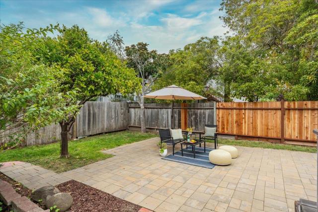 207 2nd Avenue, Santa Cruz CA: https://media.crmls.org/mediaz/e4b34bfd-43ab-4756-afa2-7b7666005f92.jpg