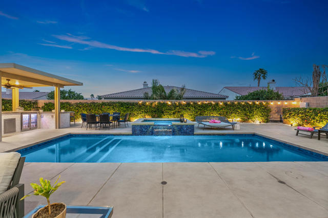 44830 Via Mirabel, La Quinta CA: https://media.crmls.org/mediaz/e4b39821-64bd-4333-af74-8ff7e646526d.jpg
