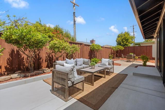 8 Claremont Court, Millbrae CA: https://media.crmls.org/mediaz/e4b3e013-e739-49ff-91d9-d1f93f466272.jpg