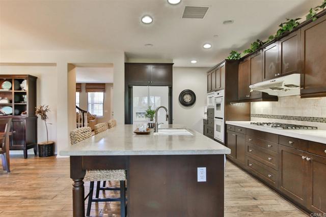 Detail Gallery Image 7 of 29 For 10518 Black Opal Rd, San Diego,  CA 92127 - 5 Beds | 4 Baths