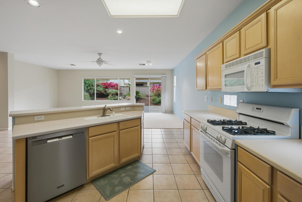 MLS #219135098DA image #15