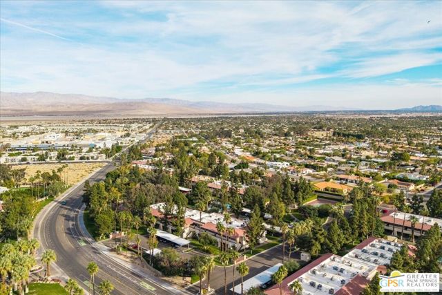 2860 N Los Felices Road, Palm Springs CA: https://media.crmls.org/mediaz/e4b63c79-2b8c-408f-a473-bc477402a9e1.jpg