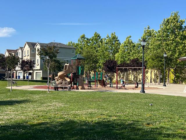 2620 Tamalpais Terrace, Fremont CA: https://media.crmls.org/mediaz/e4b67e0b-0a48-458a-9f1f-ddba61619b1f.jpg