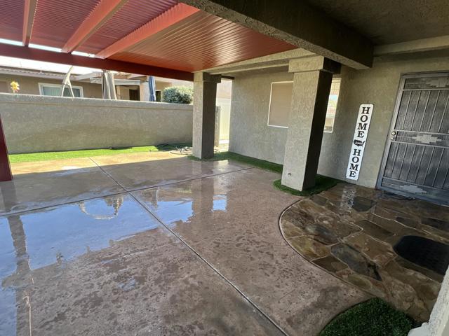 76835 Oklahoma Avenue, Palm Desert CA: https://media.crmls.org/mediaz/e4b6c520-516a-4366-adf6-0410f55a6e19.jpg