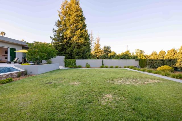 26270 Purissima Road, Los Altos Hills CA: https://media.crmls.org/mediaz/e4b73128-2b35-4c42-bdb4-37923c7283f6.jpg