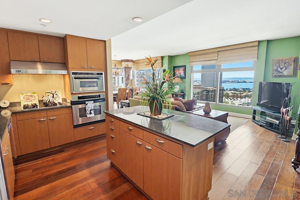 645 Front Street - photo 4