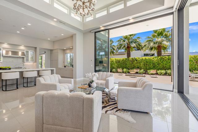 33 Topaz Court, Rancho Mirage, CA 92270