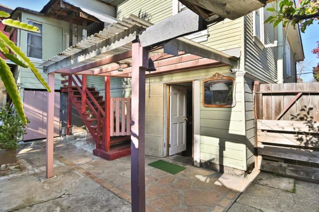 2819 E 23rd Street, Oakland CA: https://media.crmls.org/mediaz/e4b8275d-b21e-458a-9189-737a0445735e.jpg