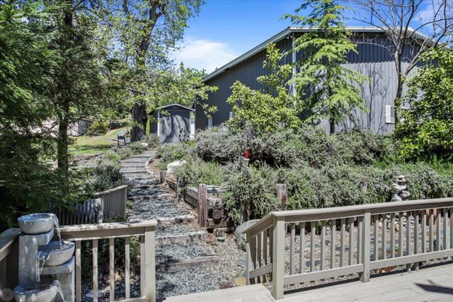 20944 Woodside Way, Groveland CA: https://media.crmls.org/mediaz/e4b845a9-a49c-4f60-bcdd-d8ea00b2d4ca.jpg