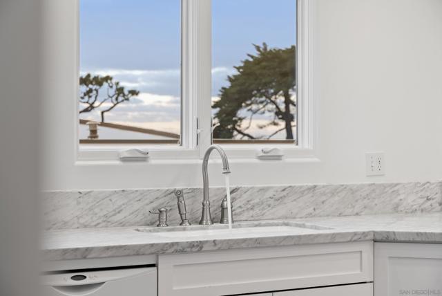 145 13th Street, Del Mar CA: https://media.crmls.org/mediaz/e4b8ac0e-0871-43b6-9246-07197d3efe5a.jpg