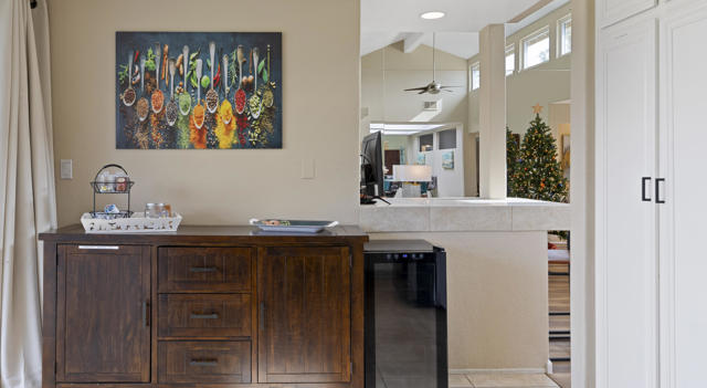 428 Sierra Madre S, Palm Desert CA: https://media.crmls.org/mediaz/e4ba44f1-ae2e-4138-aaef-1fca33a04a3f.jpg