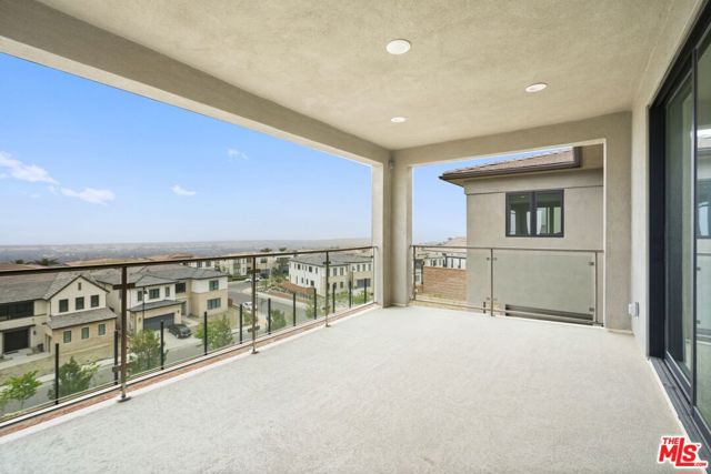 20244 W Albion Way, Porter Ranch CA: https://media.crmls.org/mediaz/e4bbb101-5b53-4fdb-bba6-1b3a2ceed90f.jpg