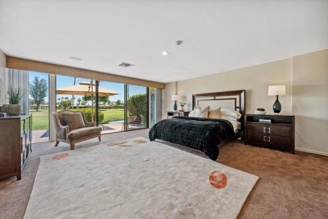 5 Barnard Court, Rancho Mirage CA: https://media.crmls.org/mediaz/e4bbe415-8c96-4cc4-97a9-036427c37443.jpg