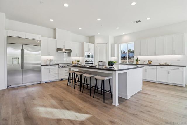 29527 Viking View Ln, Valley Center CA: https://media.crmls.org/mediaz/e4bc7855-89fc-4bc9-8f1d-8c9f046c8bd3.jpg