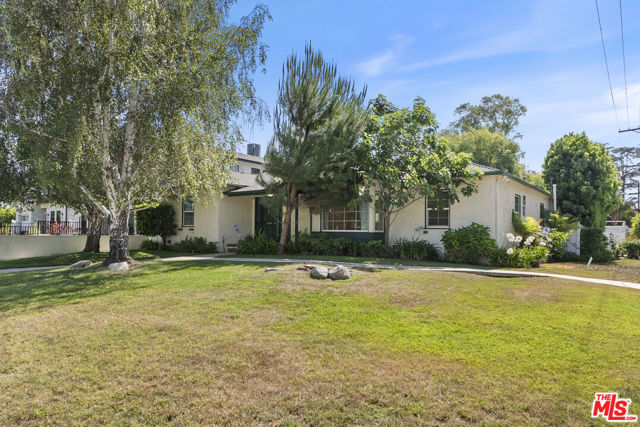 4659 Morse Avenue, Sherman Oaks CA: https://media.crmls.org/mediaz/e4bdbaab-f6d1-4198-a2a5-ae28e034f588.jpg
