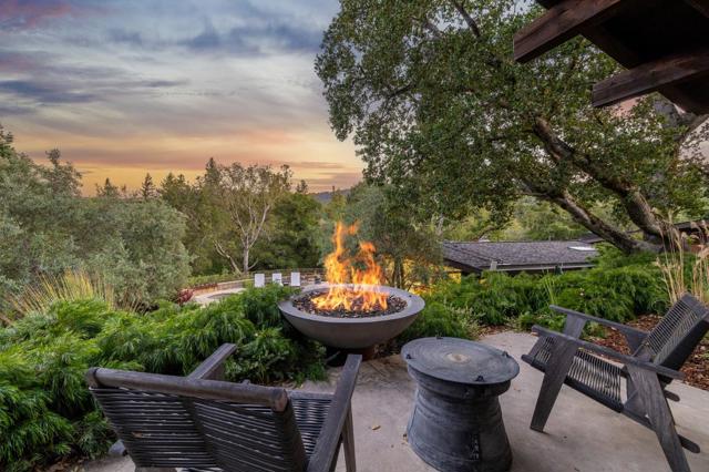 22 Grove Drive, Portola Valley CA: https://media.crmls.org/mediaz/e4bddd63-48e8-4330-bc88-ce5dcb7634ec.jpg