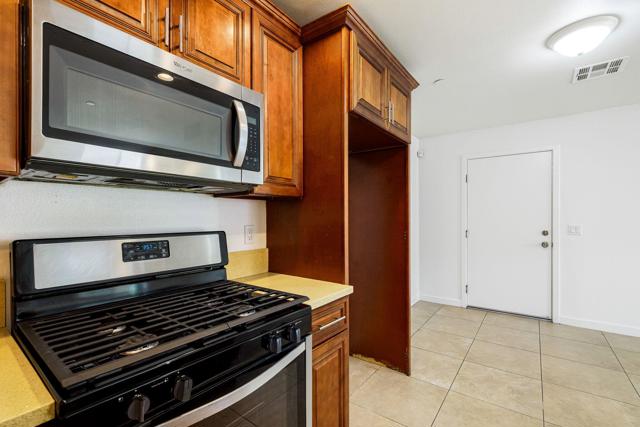 13235 Mountain View Road Road, Desert Hot Springs CA: https://media.crmls.org/mediaz/e4bde703-d1a0-4bc2-a5f0-801352856df6.jpg