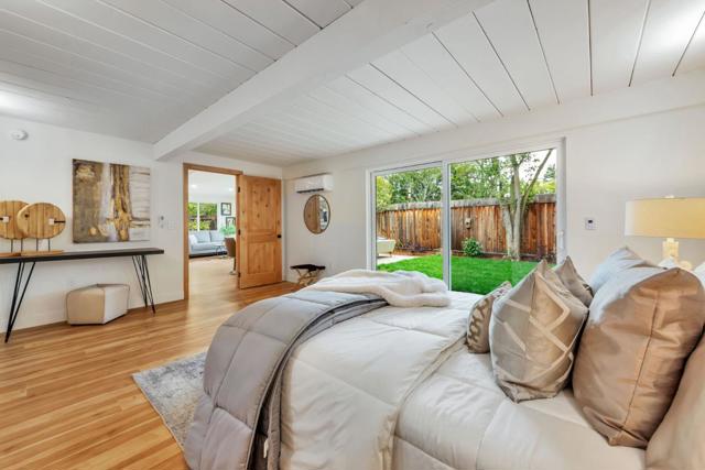 4225 Park Boulevard, Palo Alto CA: https://media.crmls.org/mediaz/e4beef89-bc06-4c18-8bce-fd752c552967.jpg