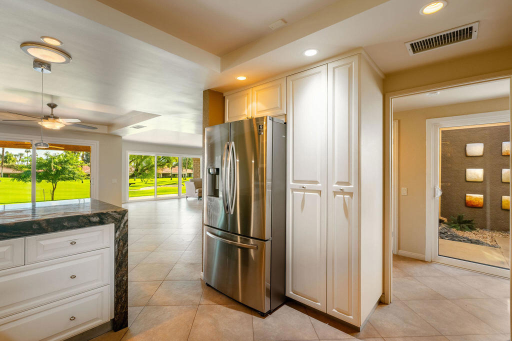 MLS #219138865DA image #3