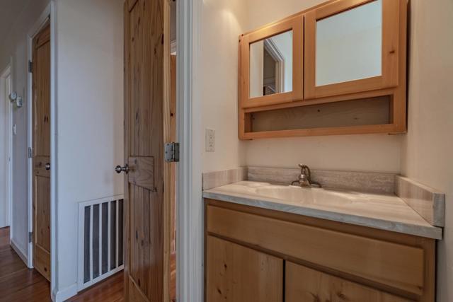 137 Whiting Road, Watsonville CA: https://media.crmls.org/mediaz/e4c00b3f-c58d-4230-b860-fc8be4cee9a8.jpg
