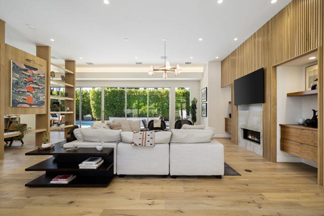 75690 Fairway Drive, Indian Wells CA: https://media.crmls.org/mediaz/e4c03e82-b2b3-40a1-aff7-89787ffd76f3.jpg