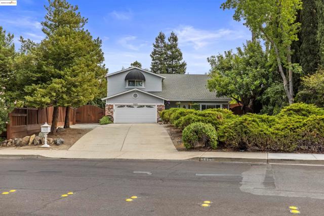 3405 Garrow Dr, Antioch CA: https://media.crmls.org/mediaz/e4c052b5-0ed8-4a4d-a742-97d87fdf5332.jpg