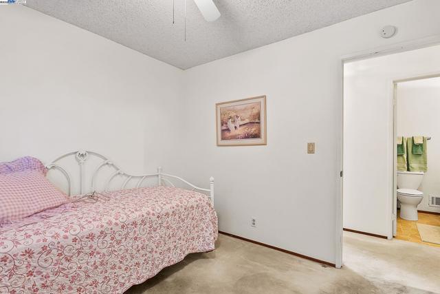 3803 Cheshire Ct, Pleasanton CA: https://media.crmls.org/mediaz/e4c1d634-1d6d-41c2-8f8a-a7df9e5b4a8d.jpg