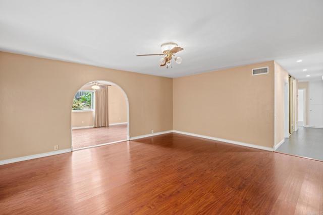 2862 Coronado Avenue, San Diego CA: https://media.crmls.org/mediaz/e4c28ca9-f3f6-4ccf-980c-7aa14d307af2.jpg
