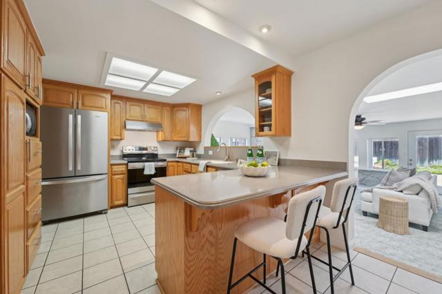 5886 Falon Way, San Jose CA: https://media.crmls.org/mediaz/e4c3193e-d16e-4260-aff1-9276412e97c0.jpg