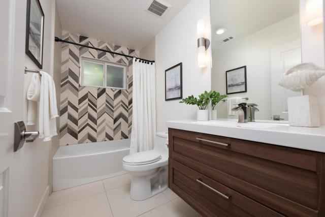 9 INNER Circle, Redwood City CA: https://media.crmls.org/mediaz/e4c369a1-145a-4199-b287-29d0eb759e9b.jpg