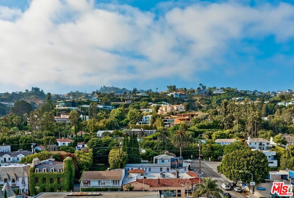 999 N Doheny Drive #703