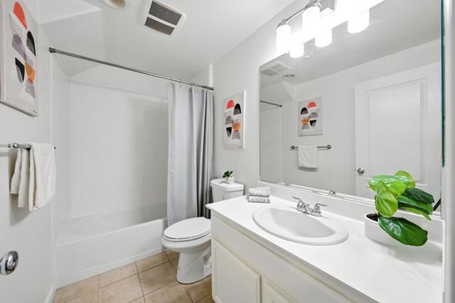 709 Modern Ice Drive, San Jose CA: https://media.crmls.org/mediaz/e4c5b7ee-bb3a-4941-89d8-141fad860477.jpg