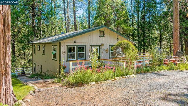 Details for 6170 Dog Town Rd, Somerset, CA 95684