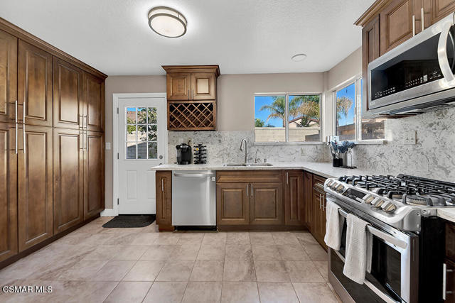 444 Temescal Street, Piru CA: https://media.crmls.org/mediaz/e4c67c3d-5c19-4d6b-bc79-951d74faf68e.jpg
