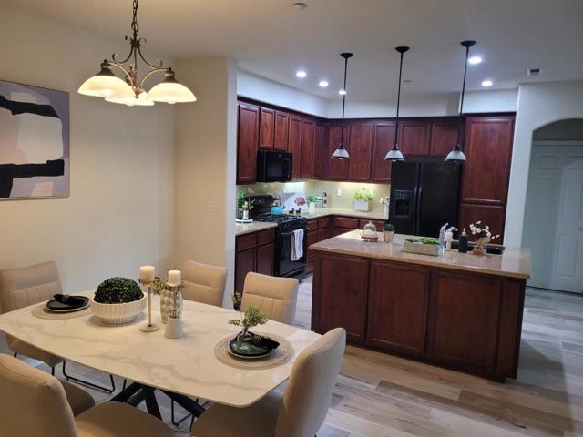 4171 Clarinbridge Circle, Dublin CA: https://media.crmls.org/mediaz/e4c6be56-c804-49bb-8f2d-3430186568c8.jpg