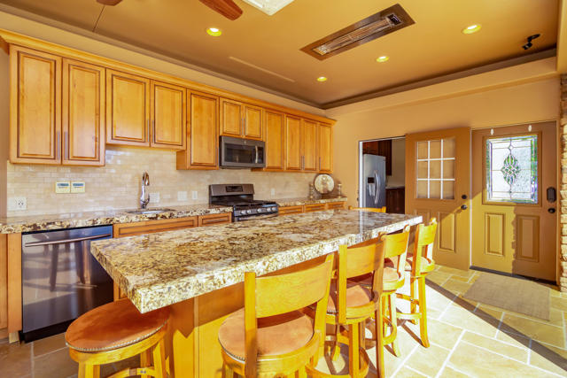 Image 15 of 27 For 80501 Avenue 48  141