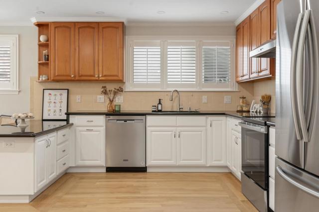 1394 Marlin Avenue, Foster City CA: https://media.crmls.org/mediaz/e4c8b566-e096-46eb-b442-158acaf62085.jpg