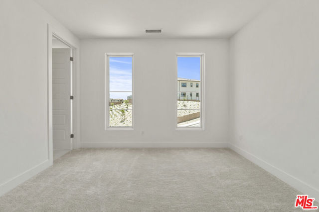 20115 W Galway Lane, Porter Ranch CA: https://media.crmls.org/mediaz/e4c9284b-feef-4888-a5e4-660348b37e82.jpg