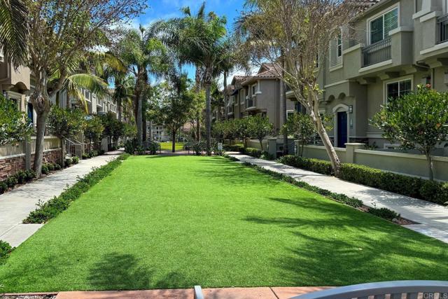 4031 Aidan Cir, Carlsbad CA: https://media.crmls.org/mediaz/e4ca0548-a20b-446b-8d46-8768f5fa0f25.jpg