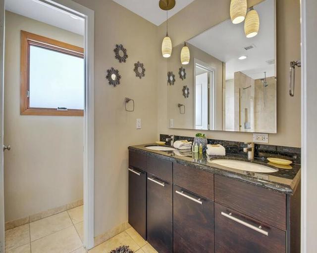 52883 Eisenhower Drive, La Quinta CA: https://media.crmls.org/mediaz/e4cb76d8-3b44-4ad9-93bb-44c31e27ee33.jpg