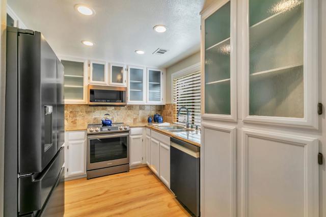 2712 Buena View Court, San Jose CA: https://media.crmls.org/mediaz/e4cc53df-b051-49d2-b80f-8a12157be4ec.jpg