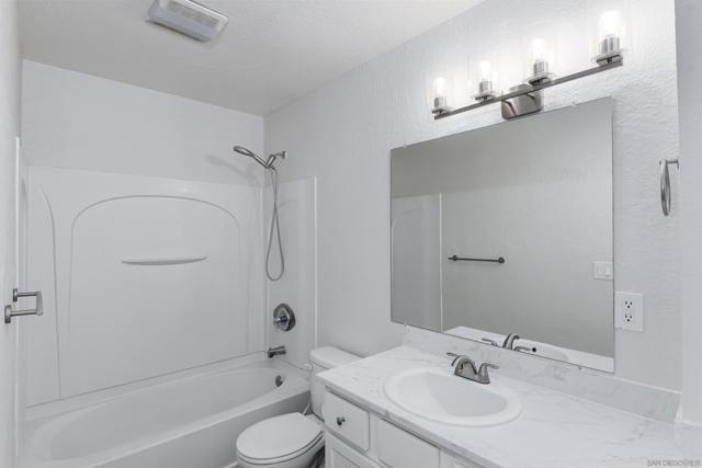 Image 19 of 26 For 3295 Ocean View Blvd  26