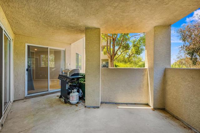 11325 Affinity Ct, San Diego CA: https://media.crmls.org/mediaz/e4cc8127-a50b-4206-b5f1-186967daf07f.jpg
