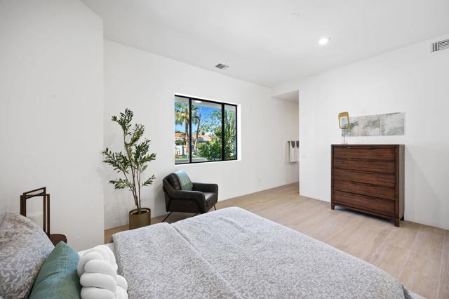 Image 36 of 87 For 45350 Mesa  
