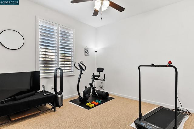 38 Outrigger Way, Discovery Bay CA: https://media.crmls.org/mediaz/e4cdb5aa-dff6-4049-be06-c319b52514e8.jpg